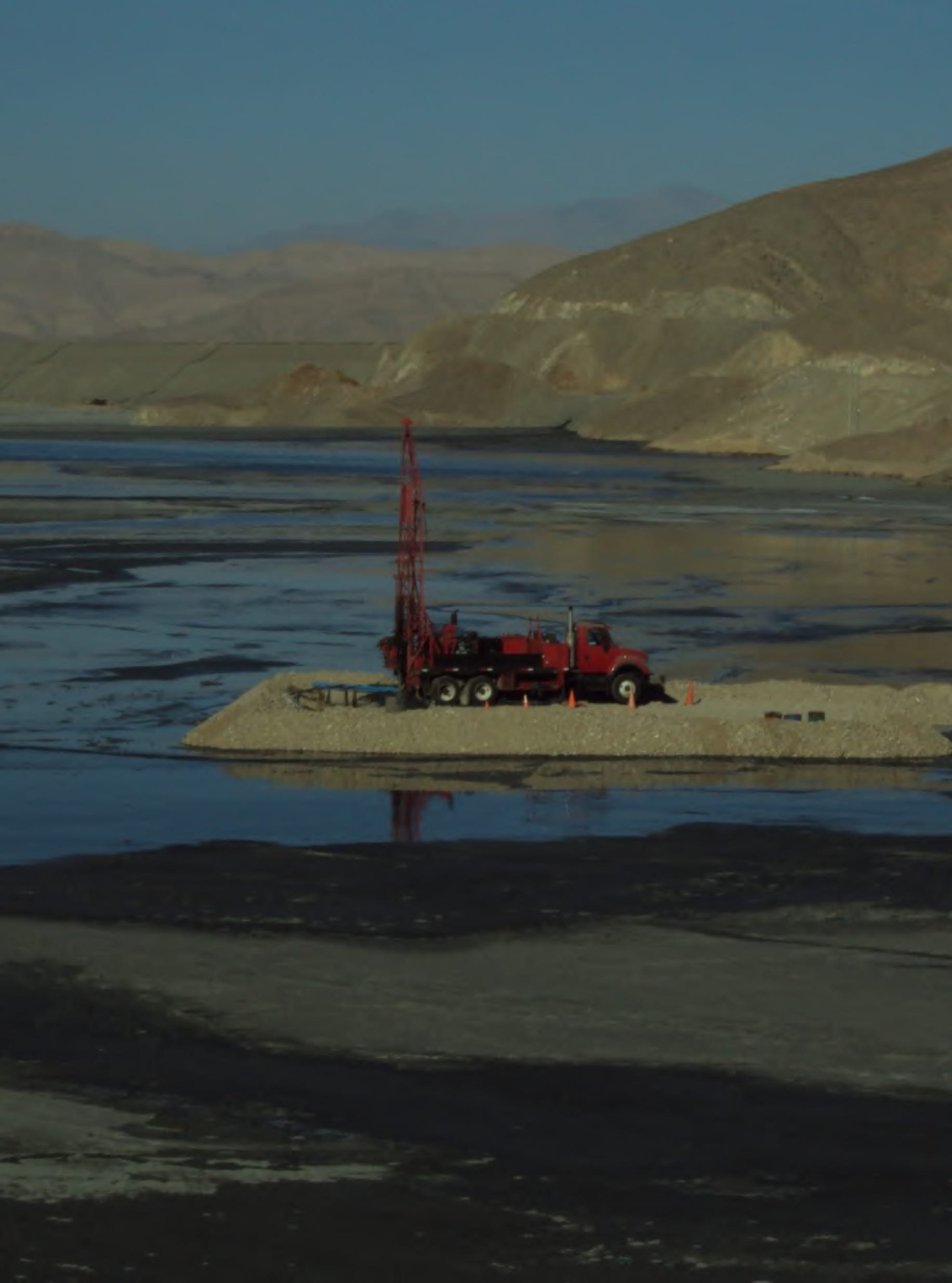 PROSPECCIONES PARA ESTUDIO DE ESTABILIDAD SISMICA EMBALSE DE RELAVES CIA.  MINERA CANDELARIA - CCMC